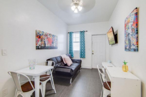 Cozy South Beach 1BR Apt Near Beach & Ocean Drive
